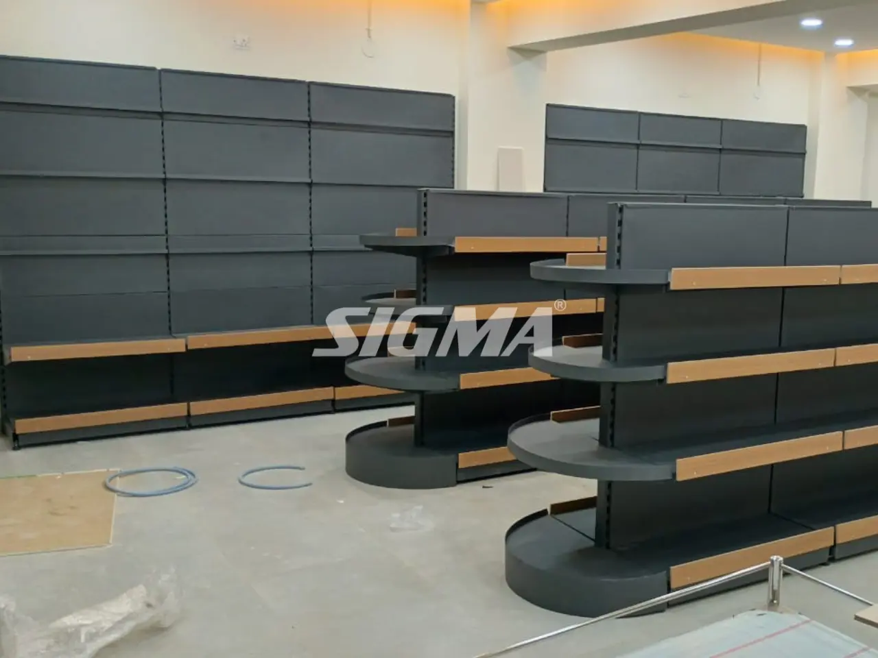 528001002_Premium display racks Bangalore4.webp